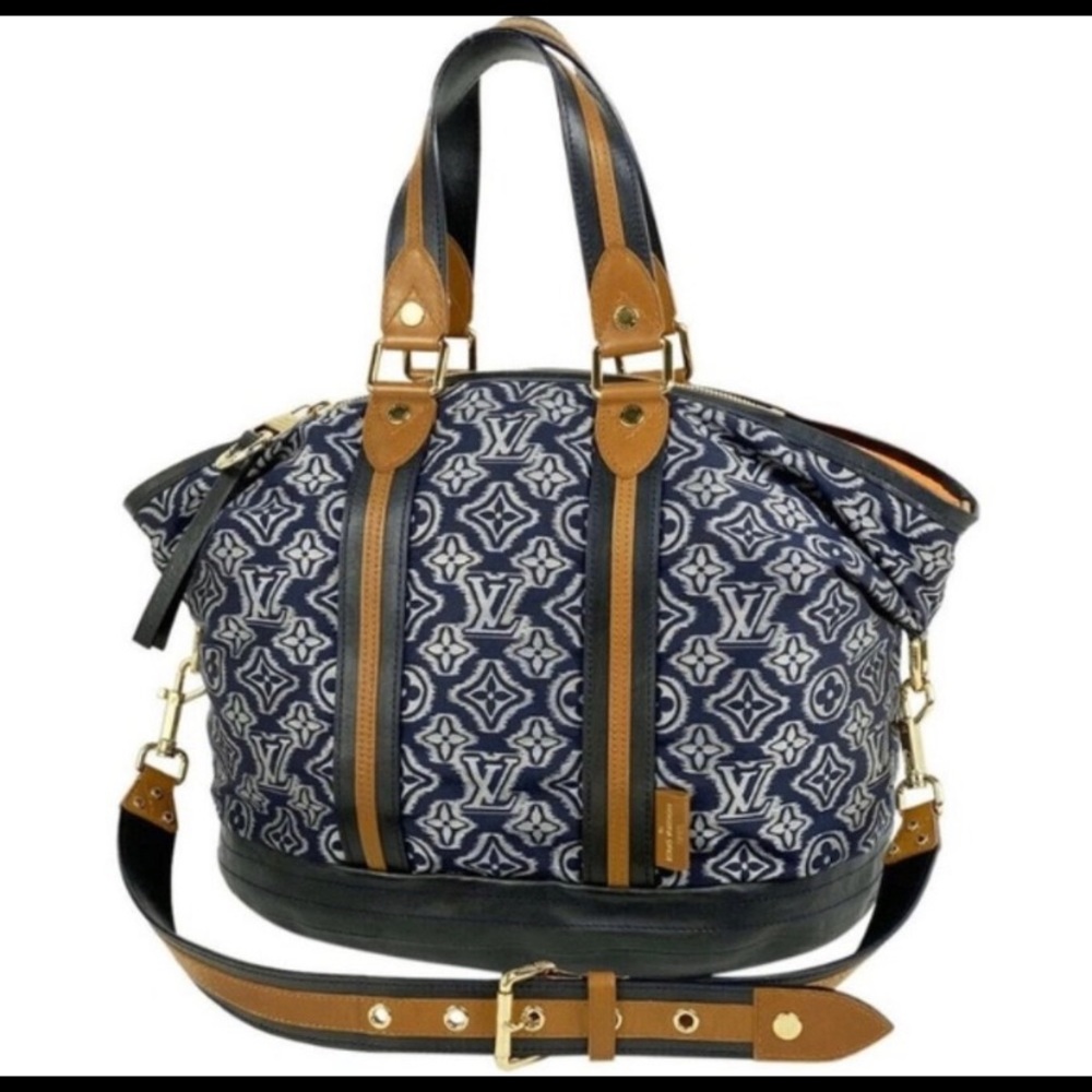 Louis Vuitton Limited Edition Aviator Bag W/Extras